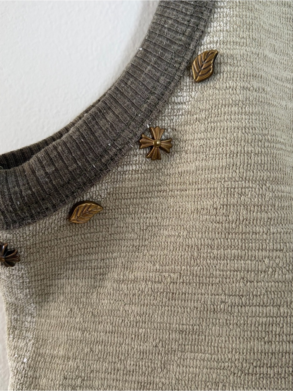 POL sleeveless beaded tank top in olive and taupe - Picture 3 of 6